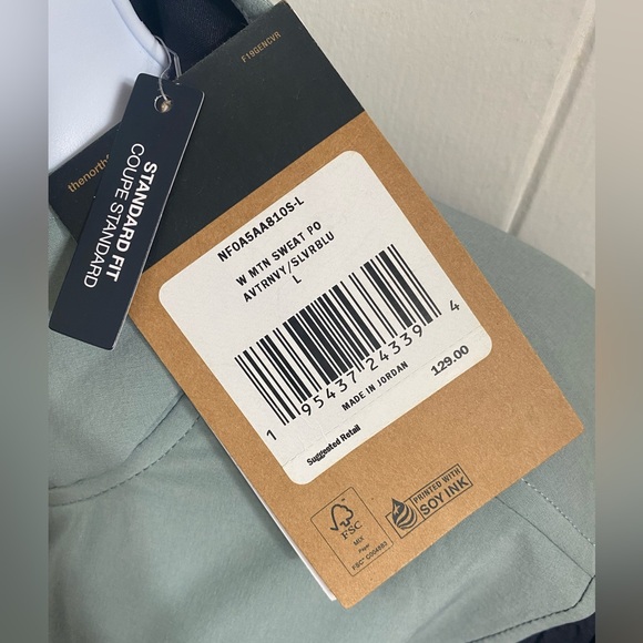 The North Face Mountain Pullover Womens Sweatshirt - Picture 6 of 11